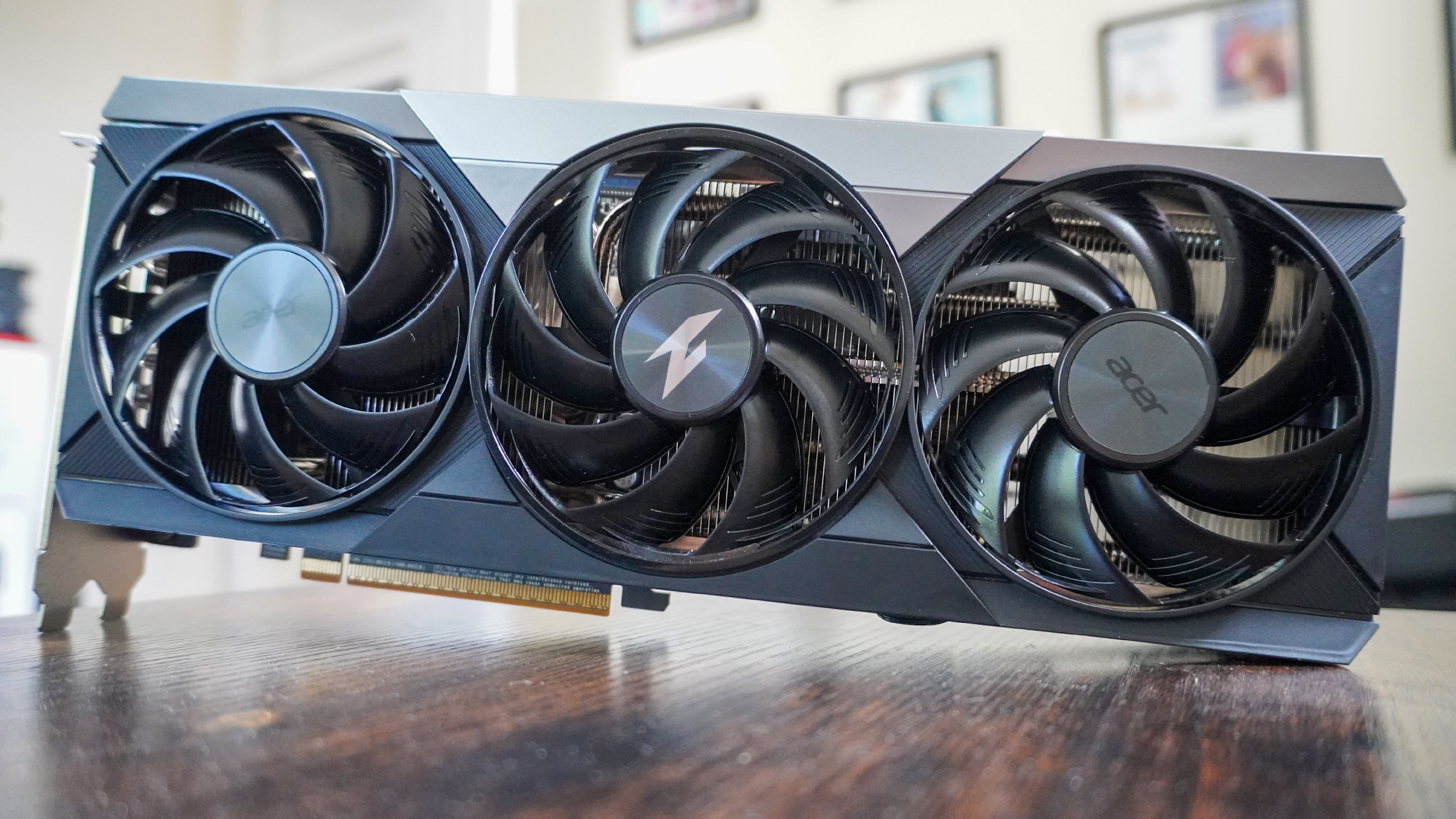 AMD Radeon RX 9070 XT