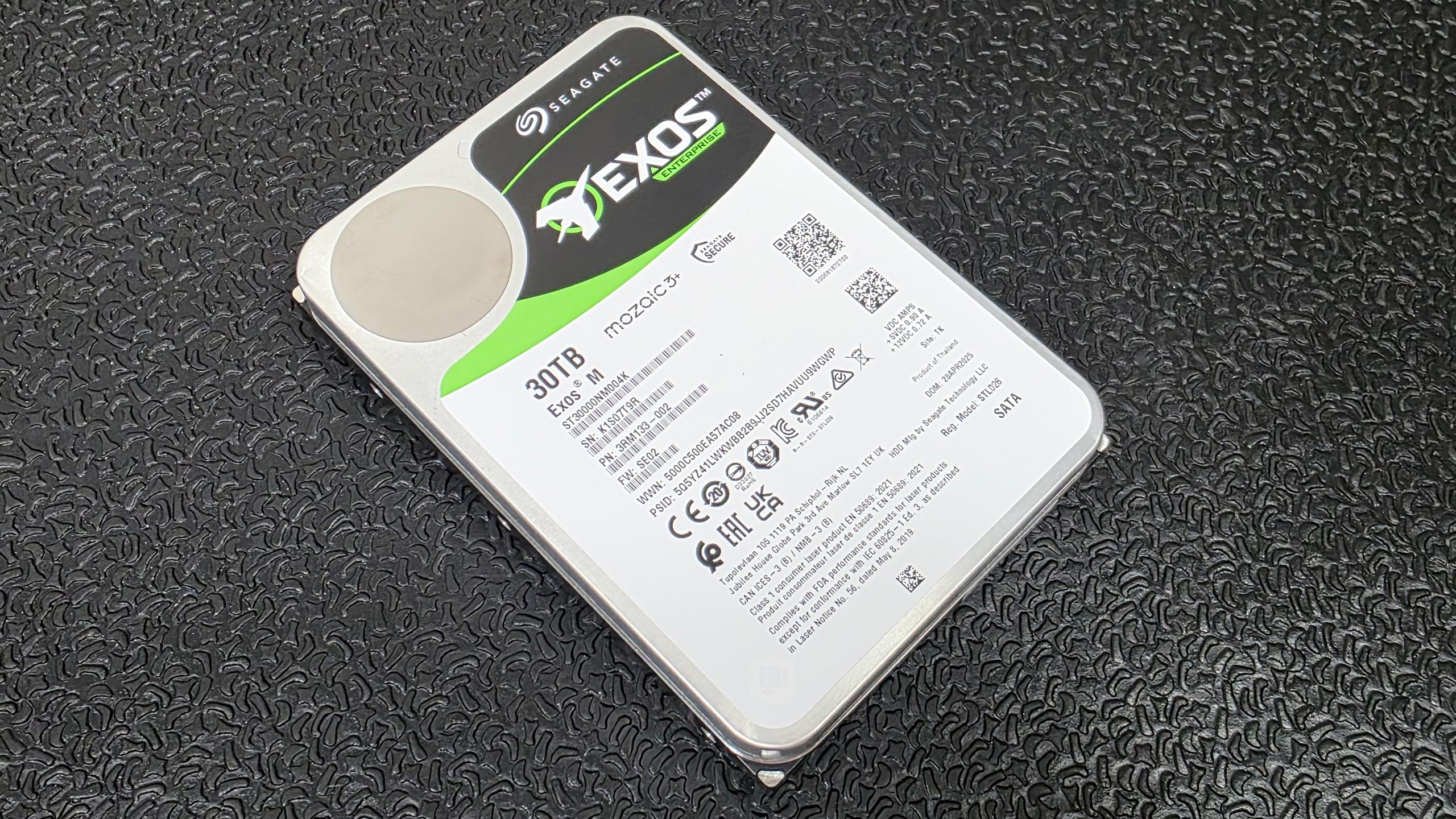 Seagate Exos M 30TB HDD
