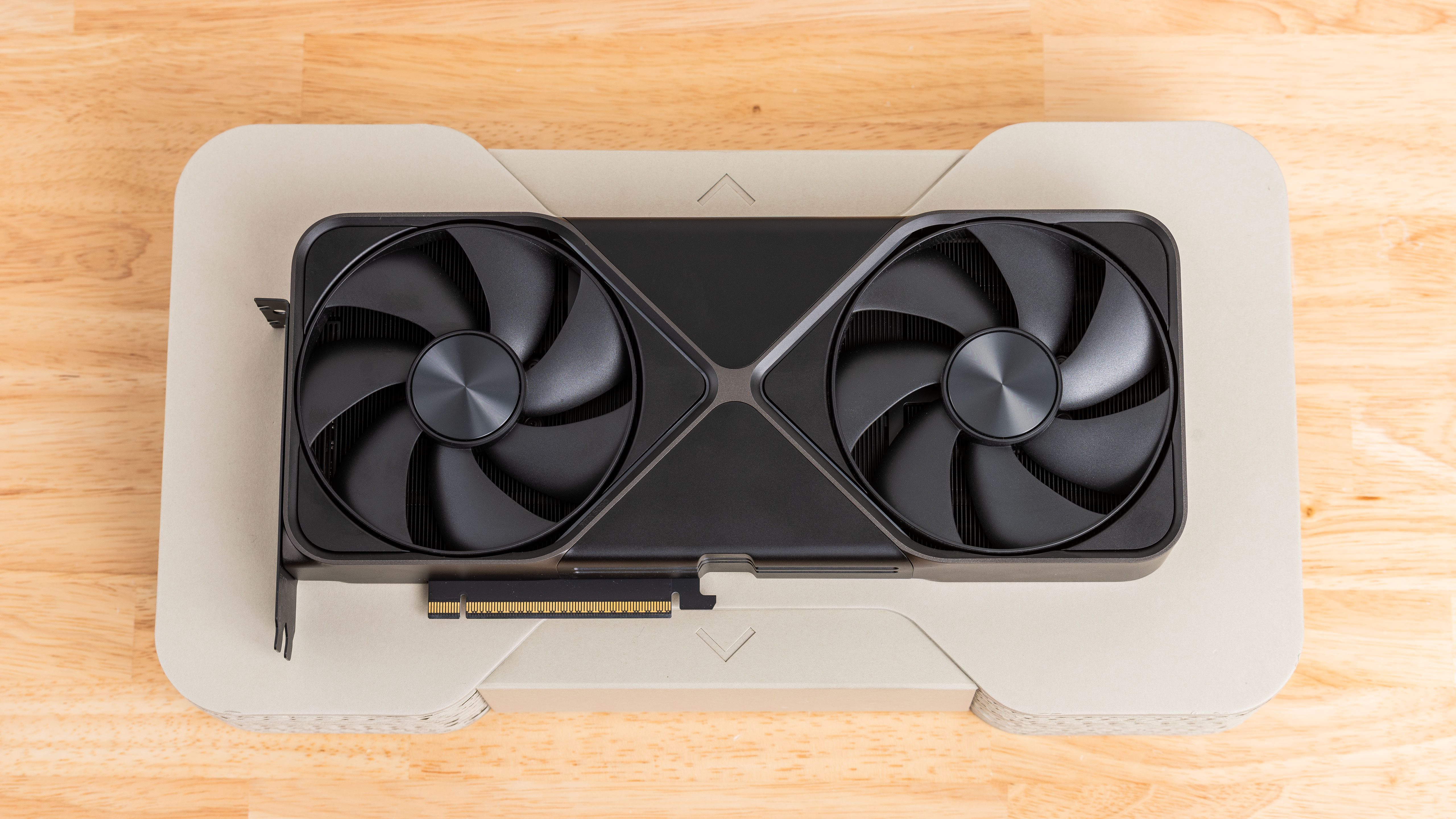 Видеокарта GeForce RTX 5090