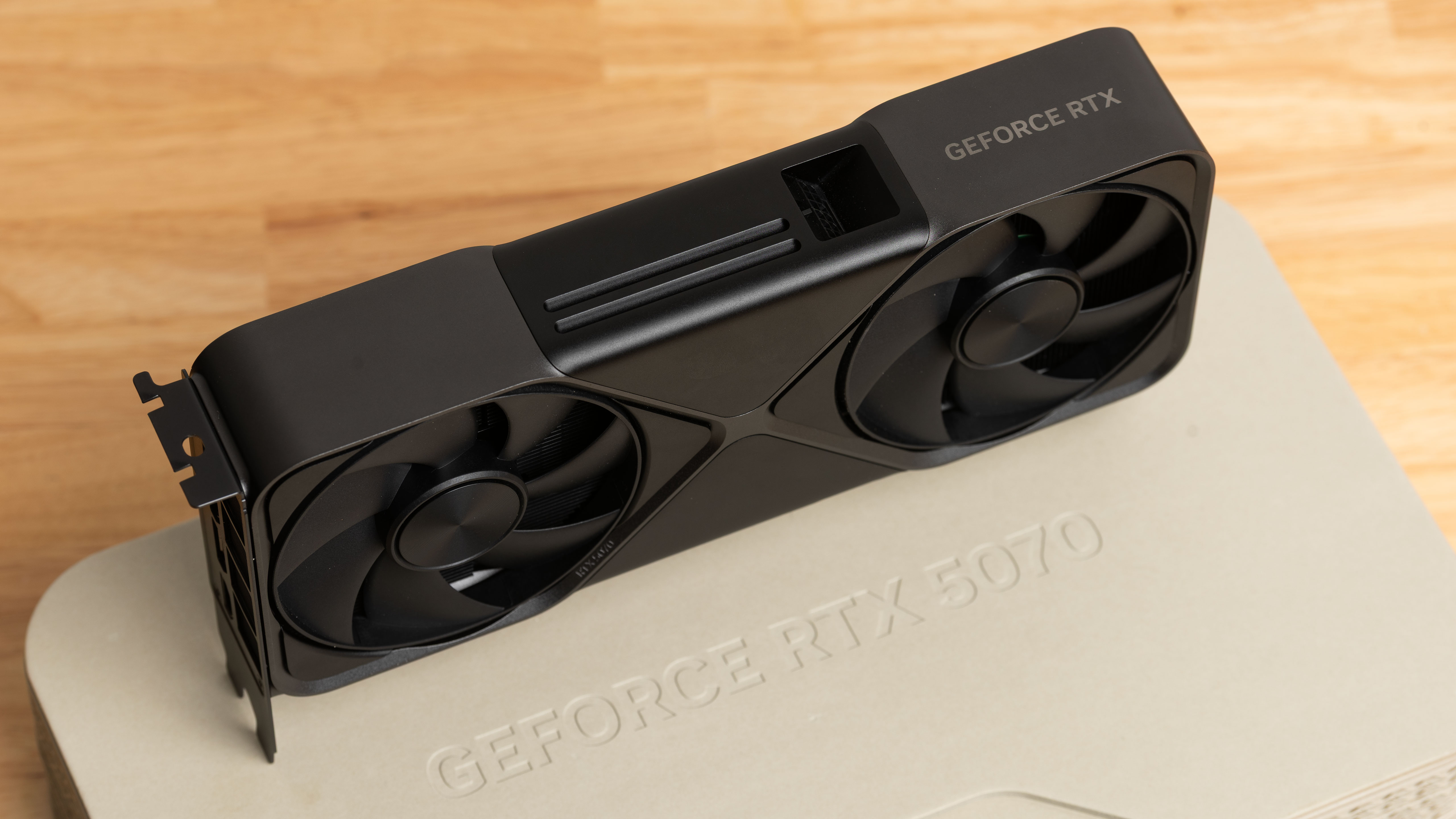 Видеокарта GeForce RTX 5070